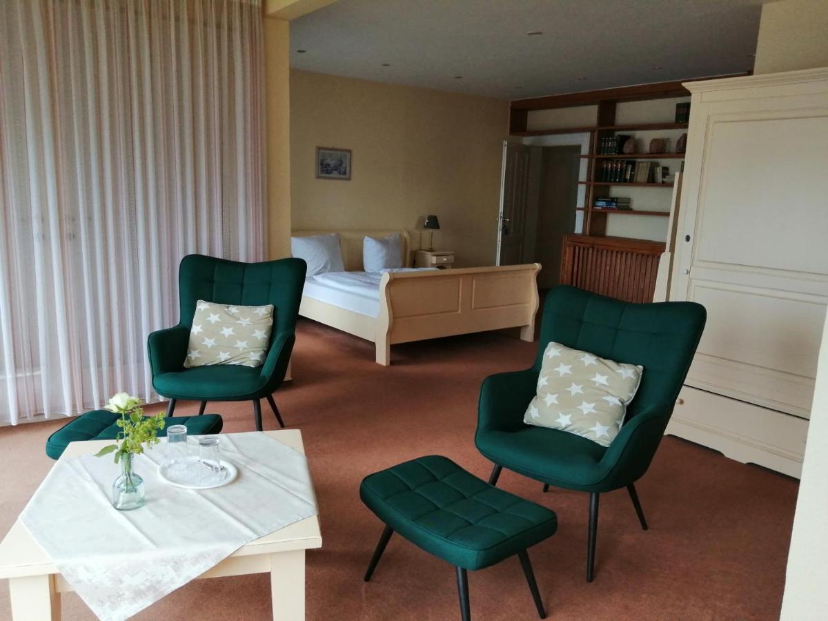 Hotel Fahrhaus Niederkleveez Bosdorf  Экстерьер фото