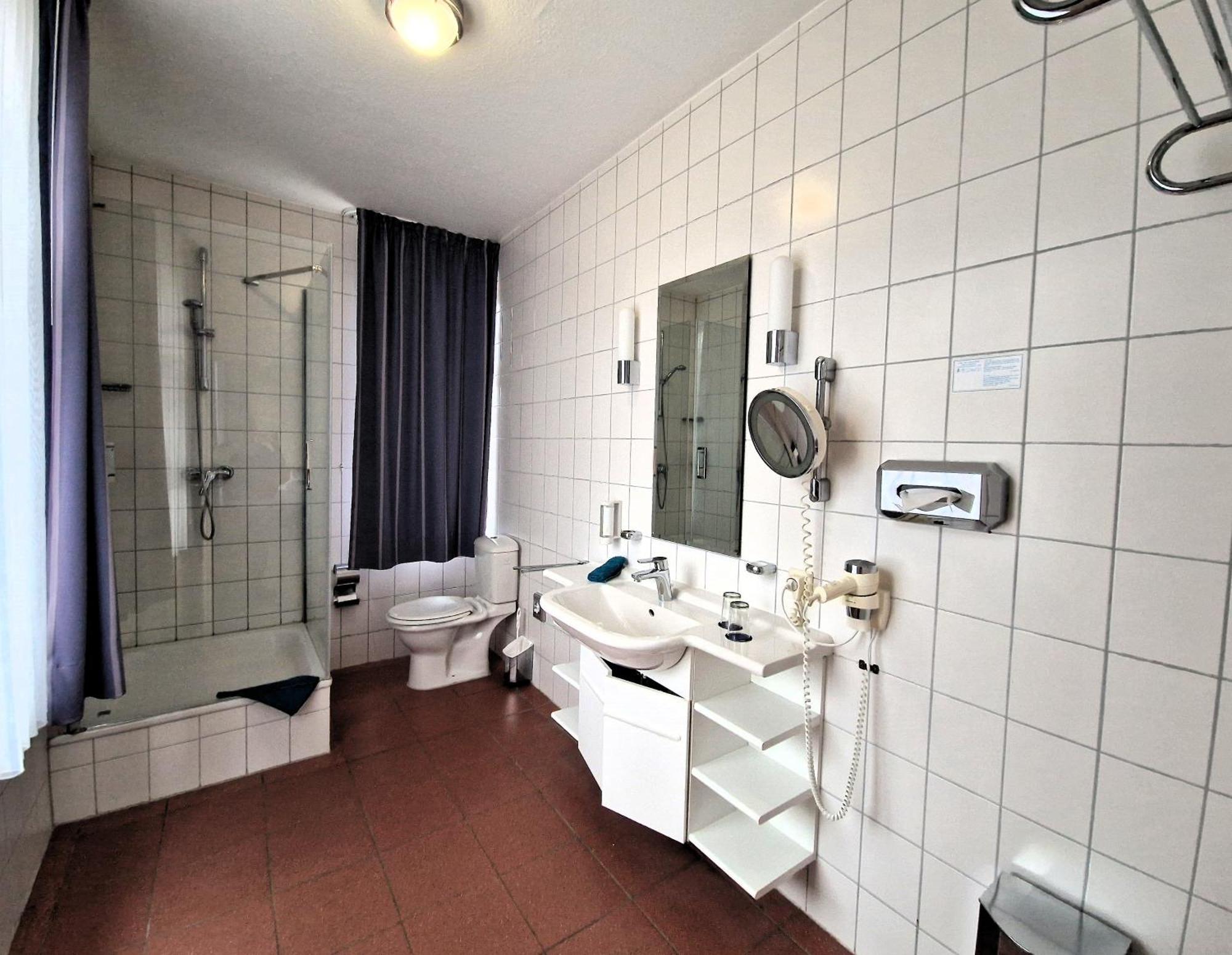 Hotel Faehrhaus Niederkleveez Bosdorf  Экстерьер фото