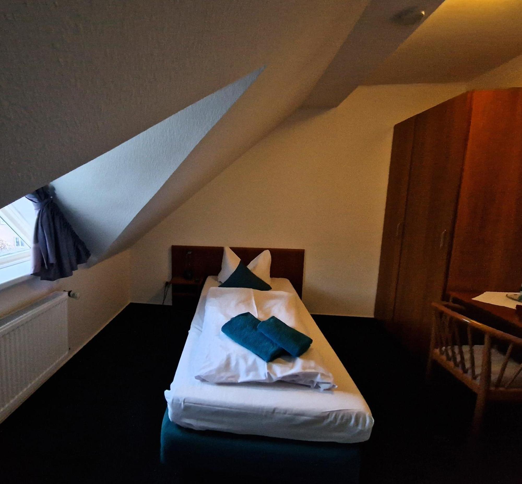 Hotel Faehrhaus Niederkleveez Bosdorf  Экстерьер фото