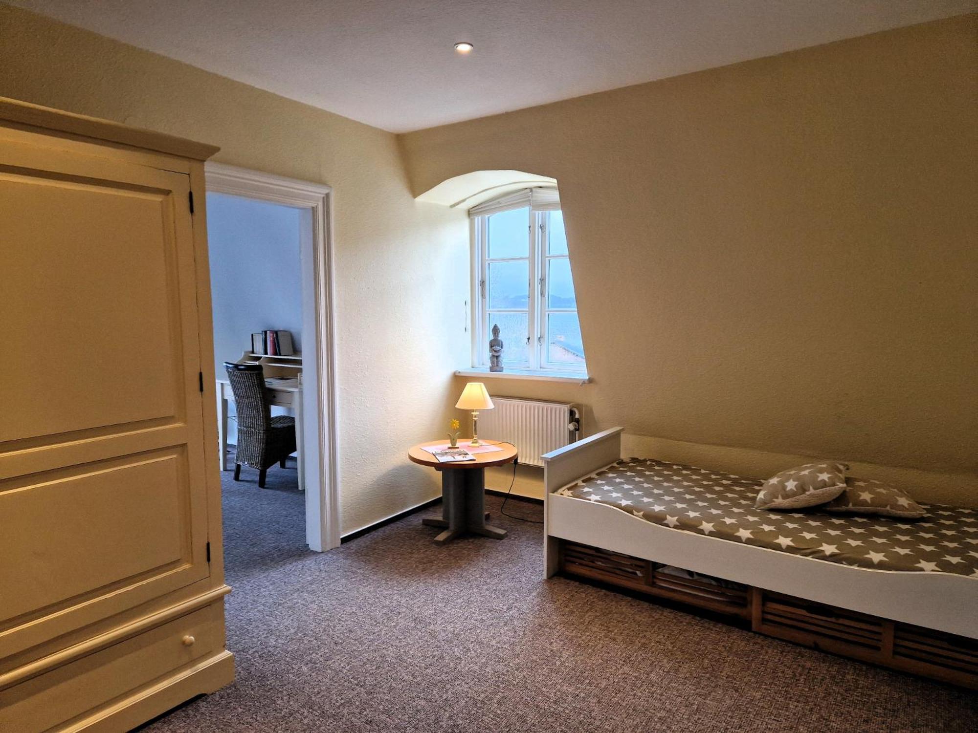 Hotel Faehrhaus Niederkleveez Bosdorf  Экстерьер фото